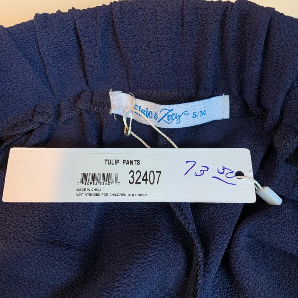 Elsie & Zoey NWT SZ S/M Navy Tulip women’s pants - Picture 3 of 7